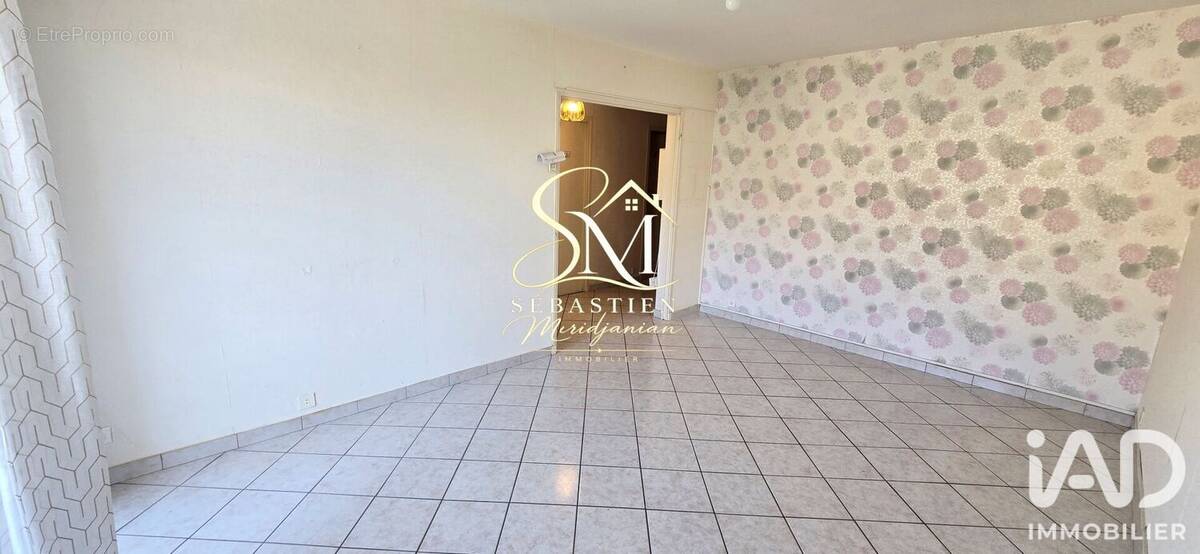 Photo 1 - Appartement à SIX-FOURS-LES-PLAGES