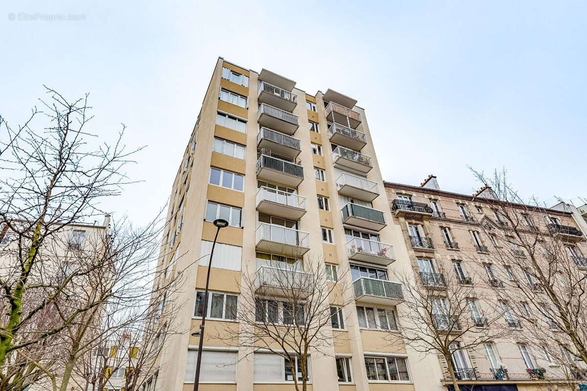 Appartement à PARIS-20E