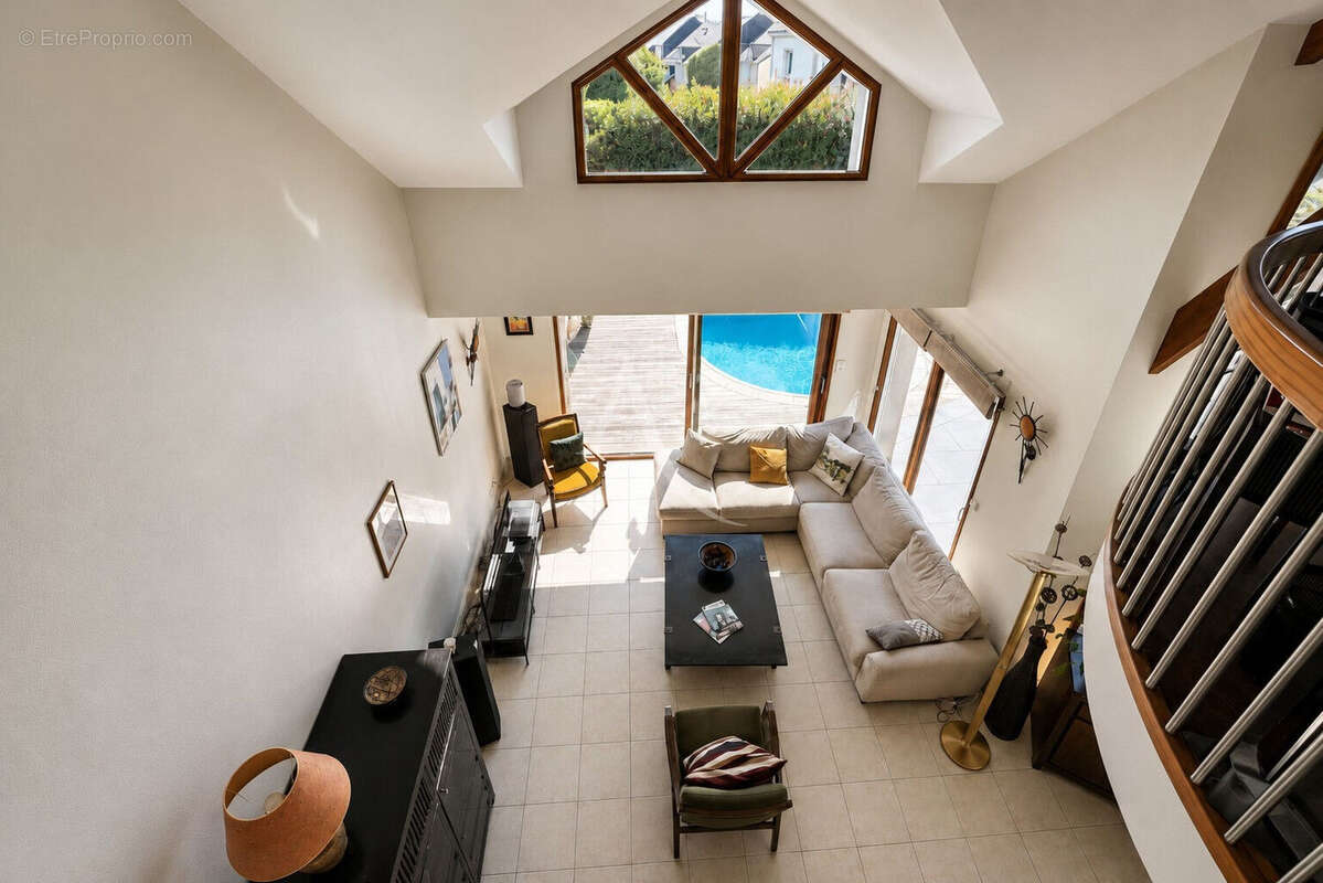 Maison Contemporaine de 171 m²  avec piscine et double garage - Longchamp/Gaudinière - photo 10