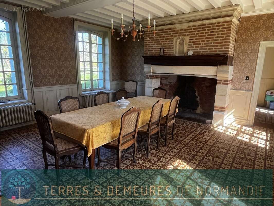 Maison à CORMEILLES