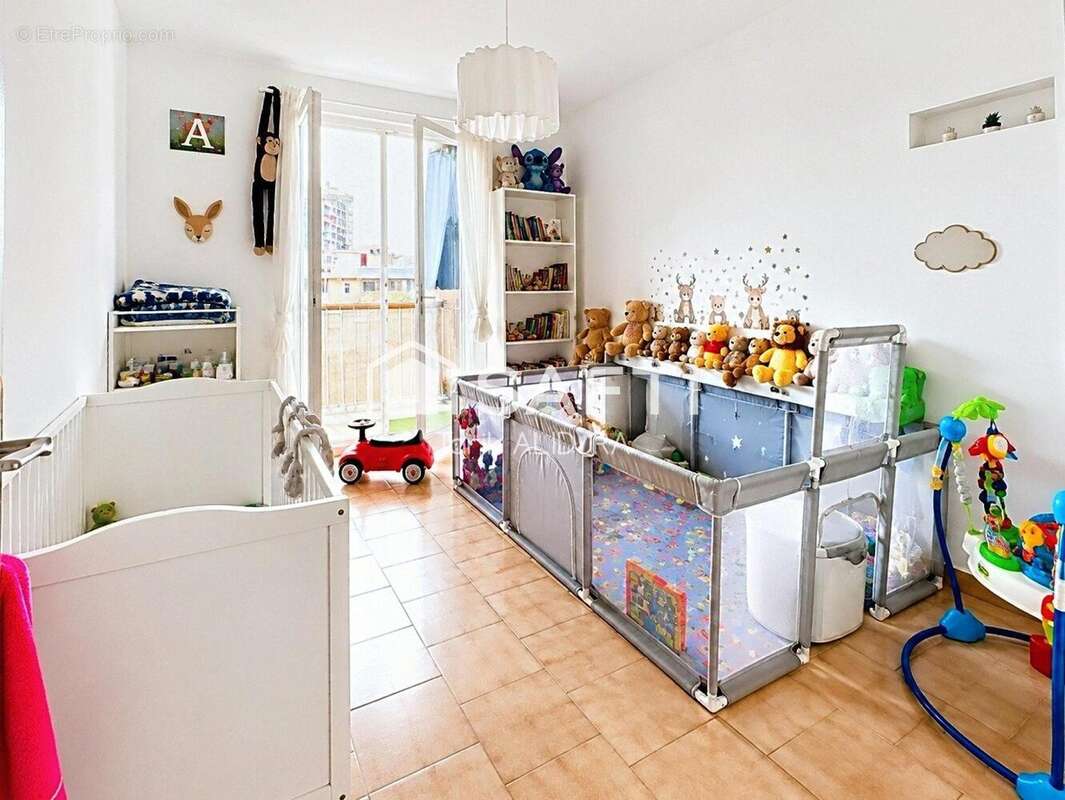 Appartement 76 m² à Marseille-3e  - photo 5