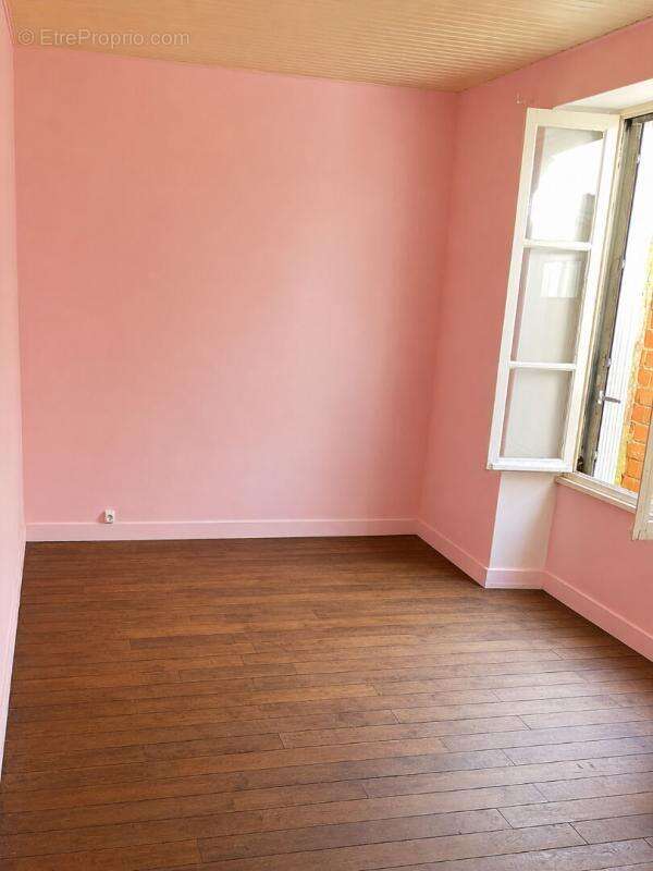 Idéal investissement locatif à Chateaumeillant ! - photo 7