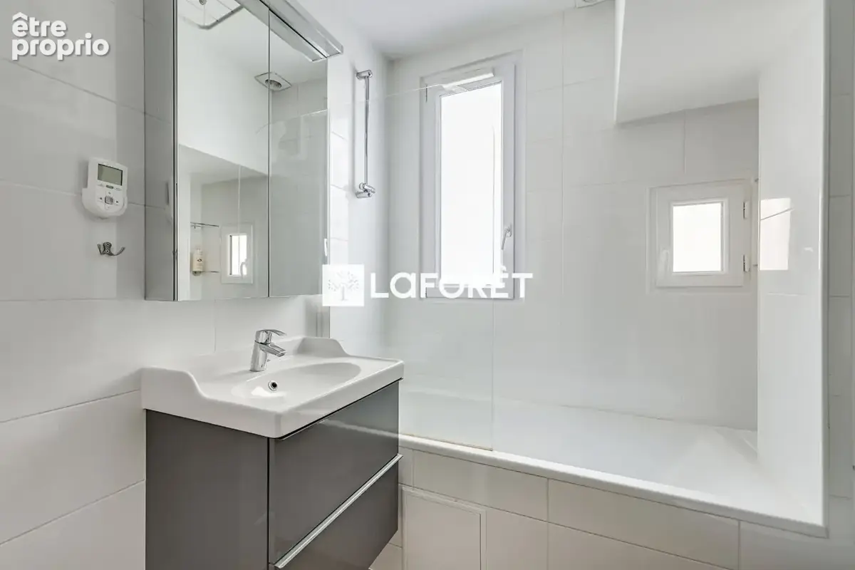 Appartement 4 pièces  3 chambres de 78 m² - Charme et confort à Pernety - photo 6