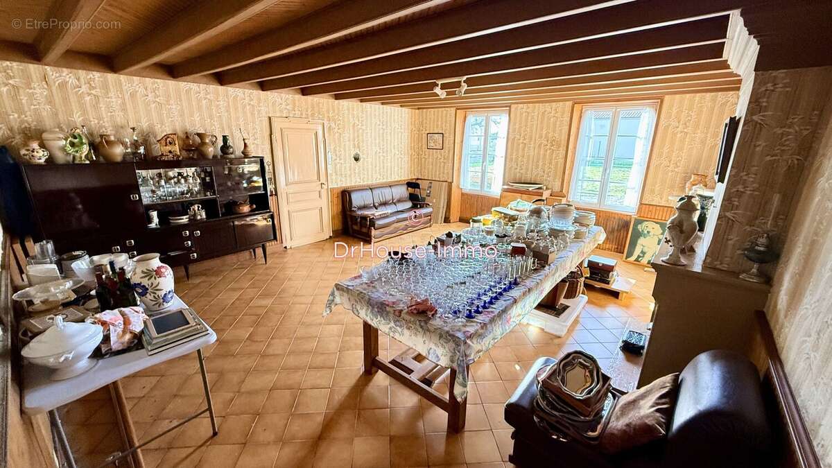 Maison à SAINT-HILAIRE-LA-PALUD