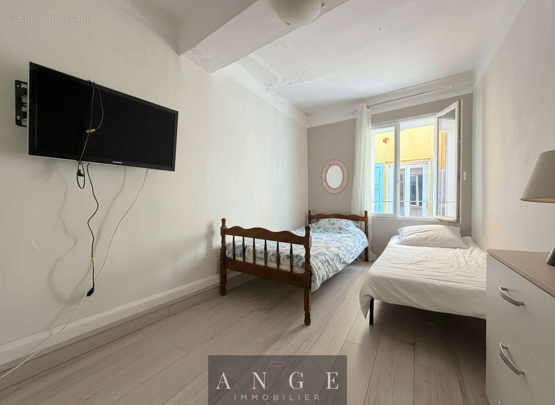 Appartement à SOLLIES-TOUCAS