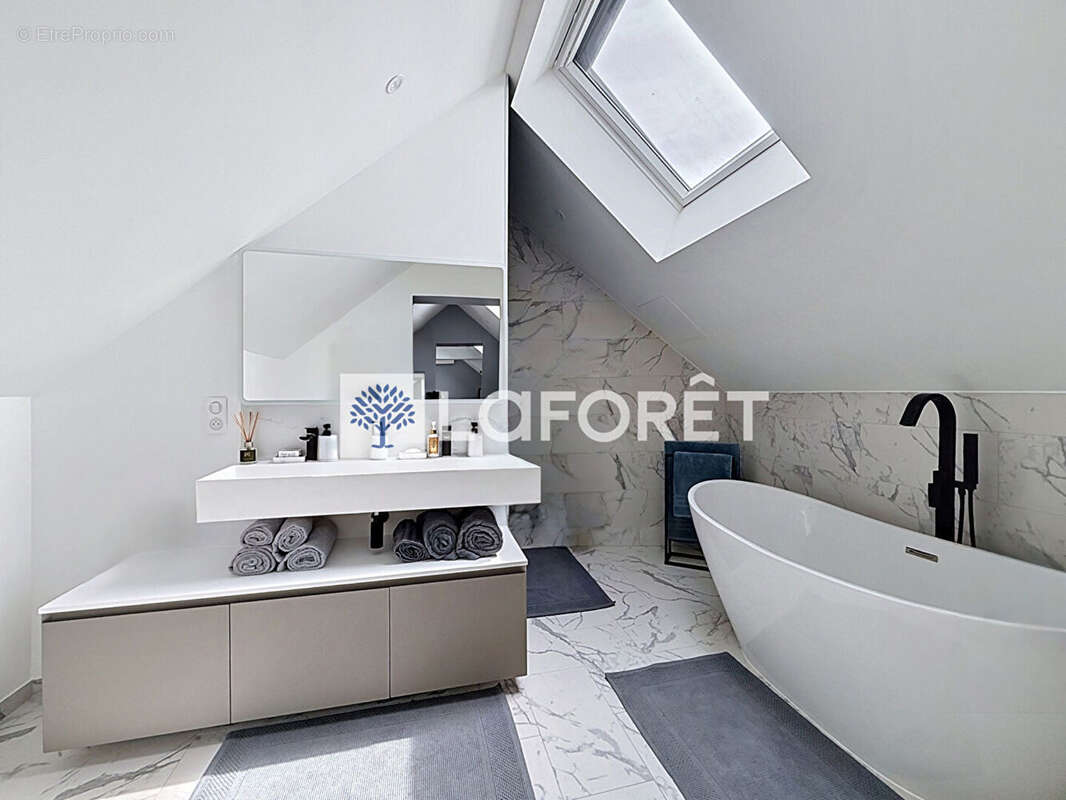 Propriété Type LOFT de standing aux prestations haut de gamme - photo 9