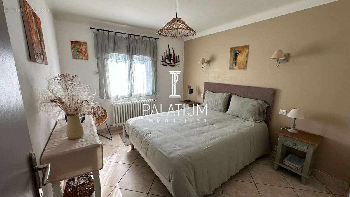 Maison à VALENSOLE
