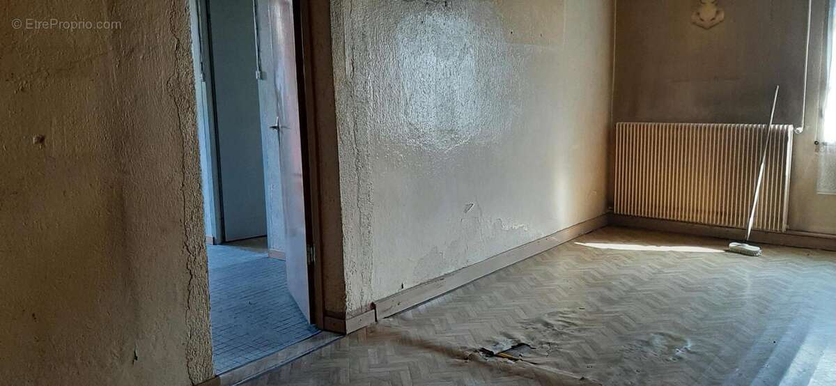 Fermette a rénover avec ses dépendances, sur 2,7 ha de terrain dans cadre bucolique - photo 14