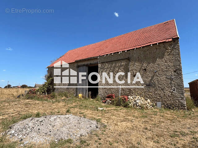 Maison à CONGE-SUR-ORNE