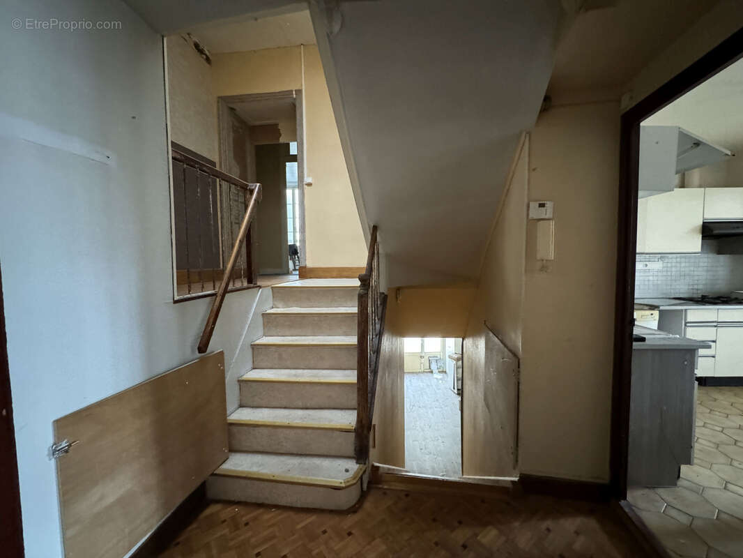 Appartement à BARBEZIEUX-SAINT-HILAIRE
