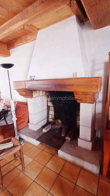 Charmante propriété de caractère sur plus de 3000m2 de terrain - photo 3