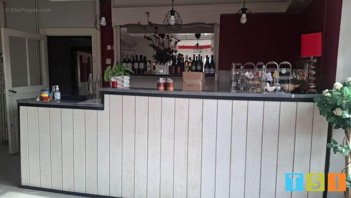 Commerce à GOURDAN-POLIGNAN