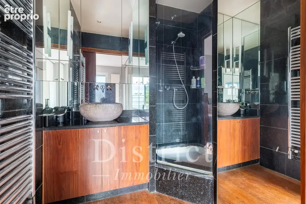 Parc Monceau. 2 pièces de 41m² lumineux avec balcon. Parking possible. - photo 8