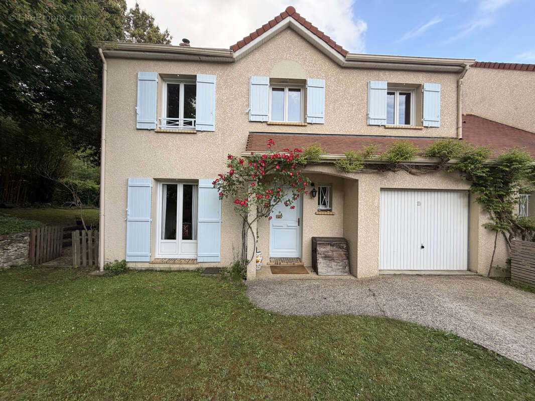 Maison à CHEVREUSE