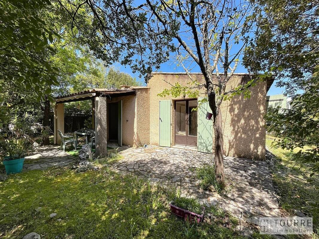 Maison à MEJANNES-LE-CLAP