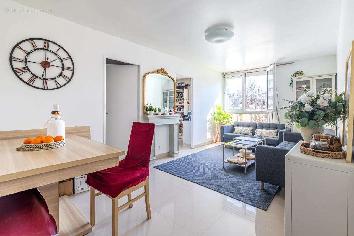 Appartement à THIAIS