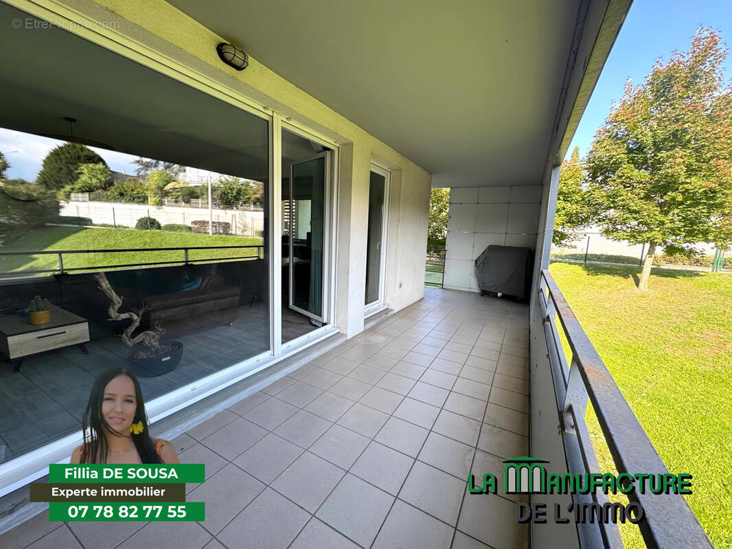 Appartement à SAINT-PRIEST-EN-JAREZ