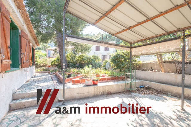 Maison à CHATEAUNEUF-LES-MARTIGUES