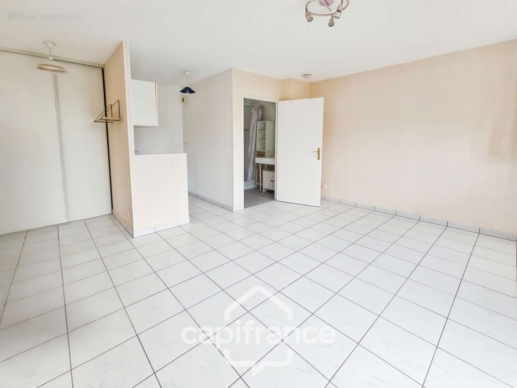 En plein cœur de Villenoy – Studio en rez-de-jardin avec stationnement - photo 10