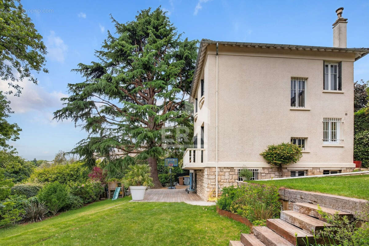 Maison à VAUCRESSON