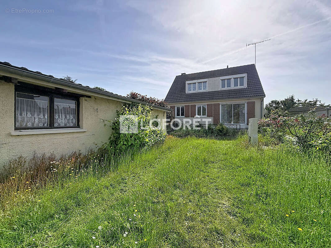 Laforêt Luzarches - Maison Seugy 5 pièce(s) 100 m2 - photo 12