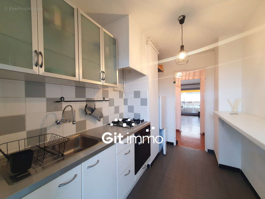 Appartement à MARSEILLE-9E