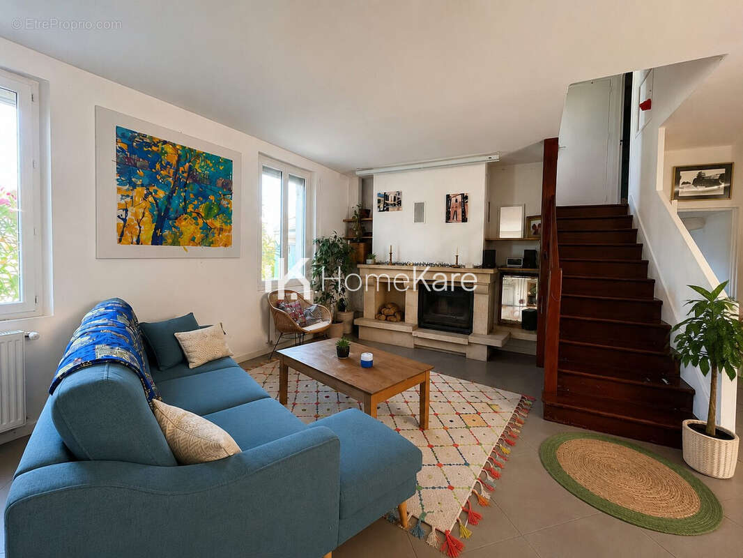Maison 130 m² à Cenon  - photo 2