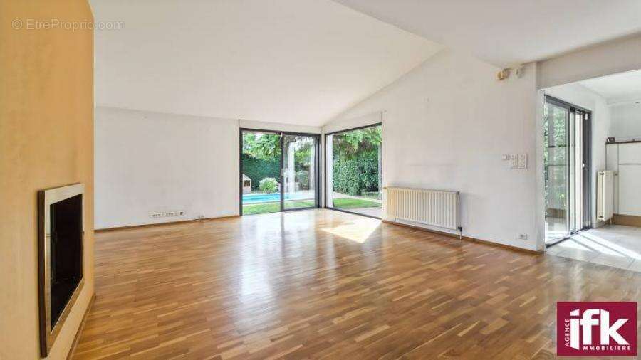 Horbourg-Wihr : Maison d'architecte d'exception avec piscine sur 12,54 ares - photo 6