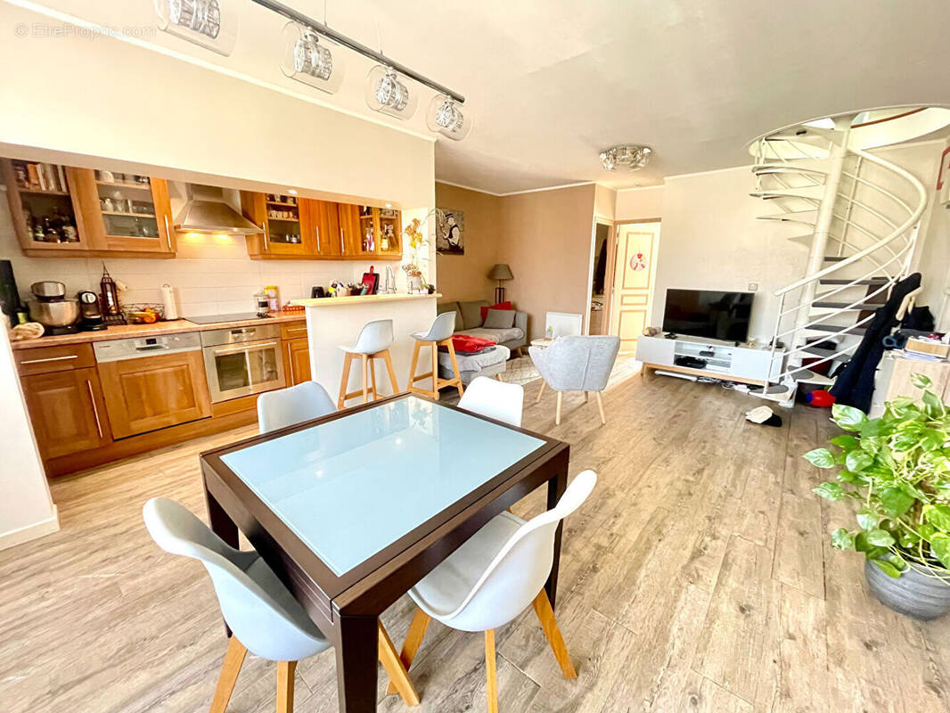 Appartement à BEZONS