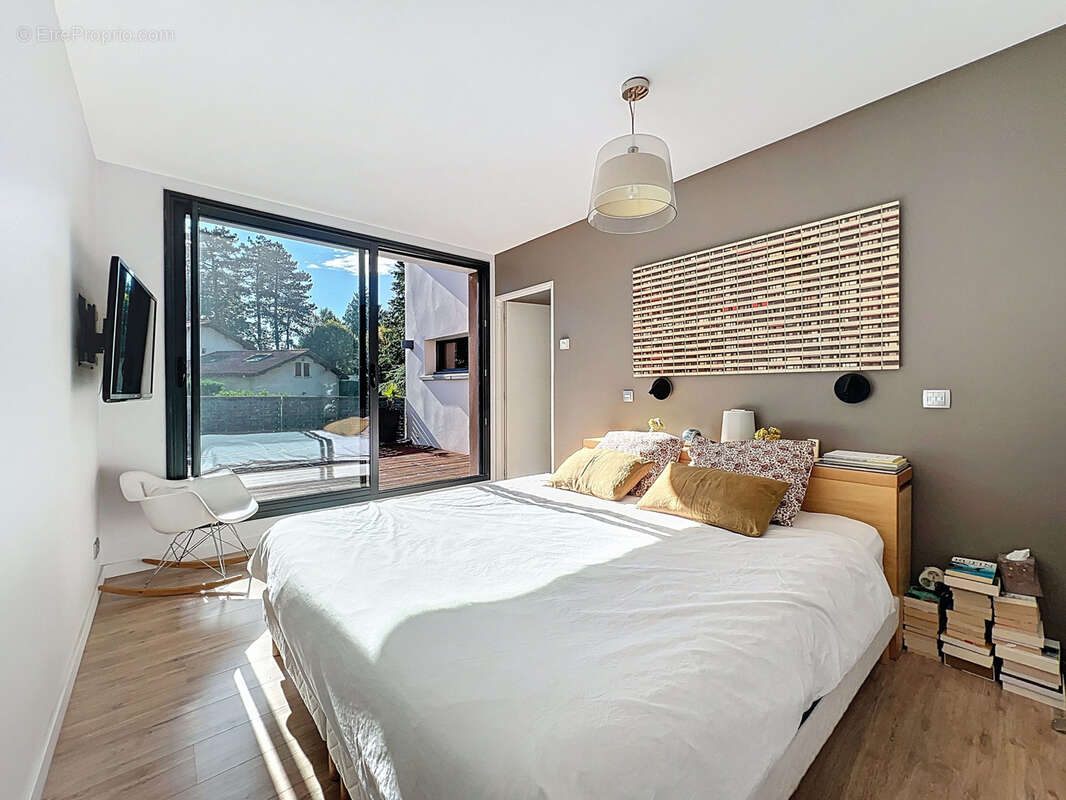 Maison à TASSIN-LA-DEMI-LUNE