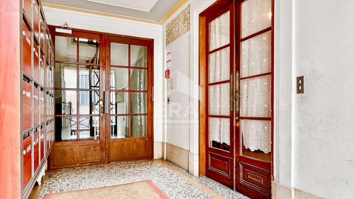 Appartement à PARIS-10E