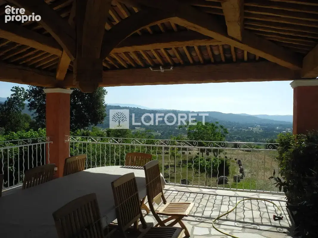 Propriété provençale vue panoramique Piscine balnéo et Helisurface - photo 15