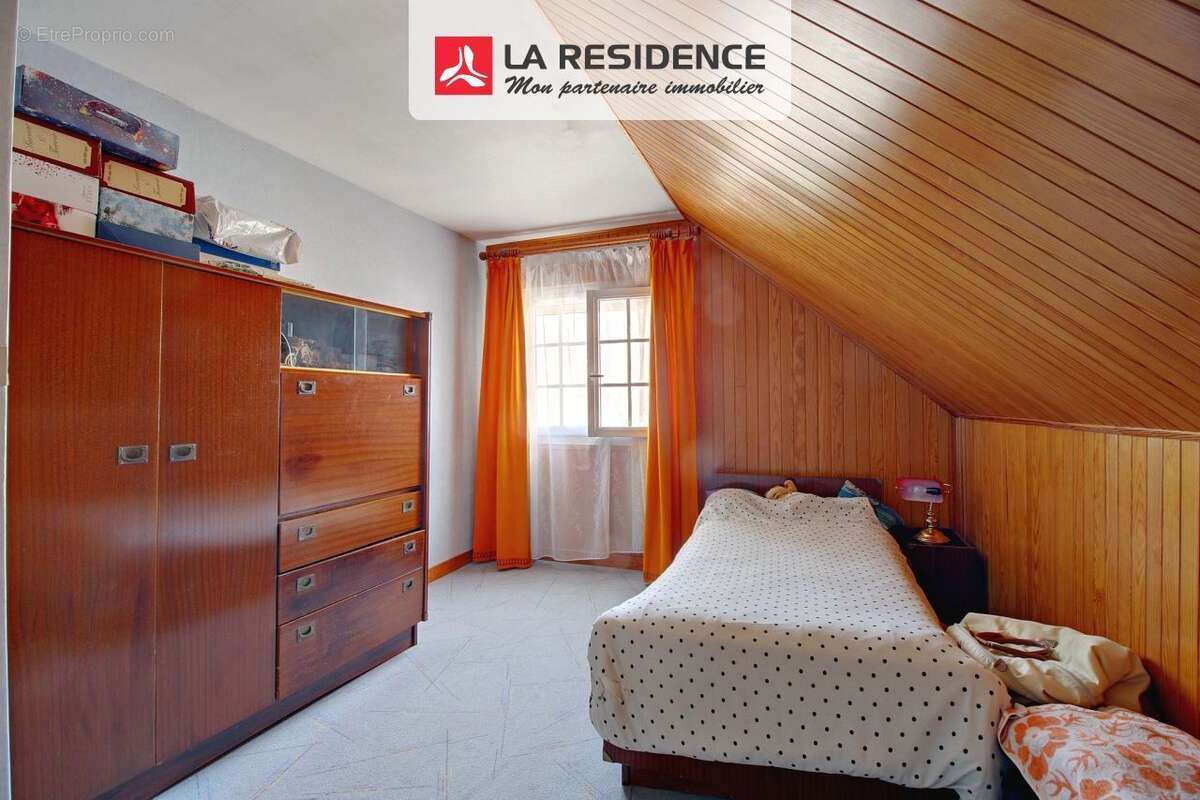 Maison à SAINT-ETIENNE-DU-ROUVRAY