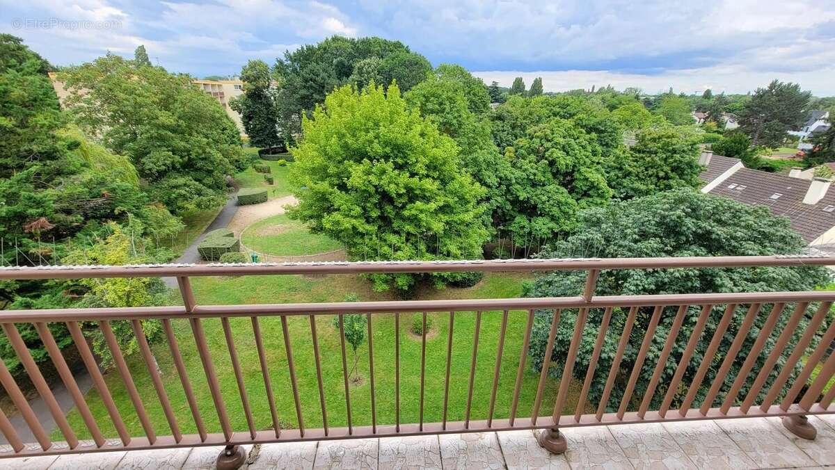 Appartement à SAINT-MICHEL-SUR-ORGE