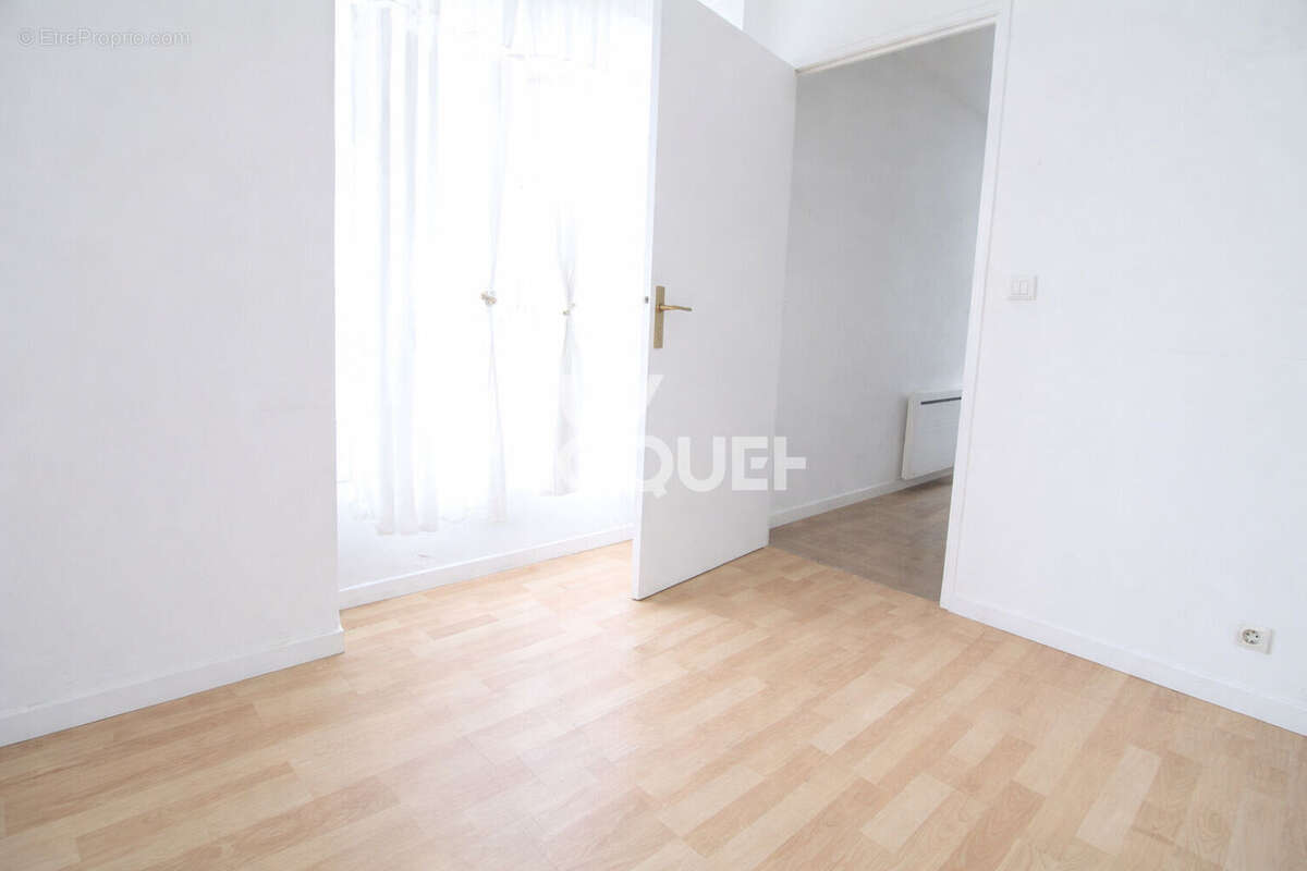 Appartement à BRIE-COMTE-ROBERT