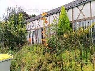 Commerce à FEUQUIERES-EN-VIMEU