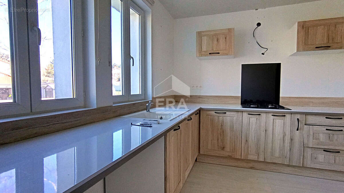 Appartement 97m² à saint-germain-laprade - photo 9