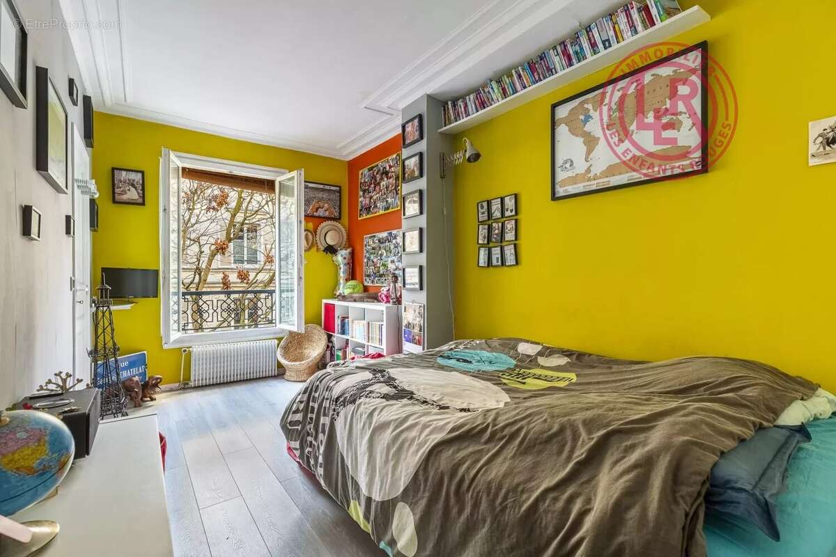 Appartement à PARIS-10E