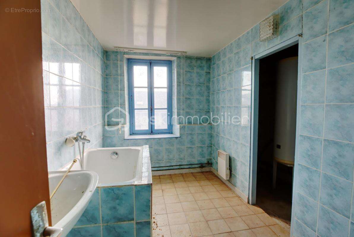 Maison à COULOMBS-EN-VALOIS