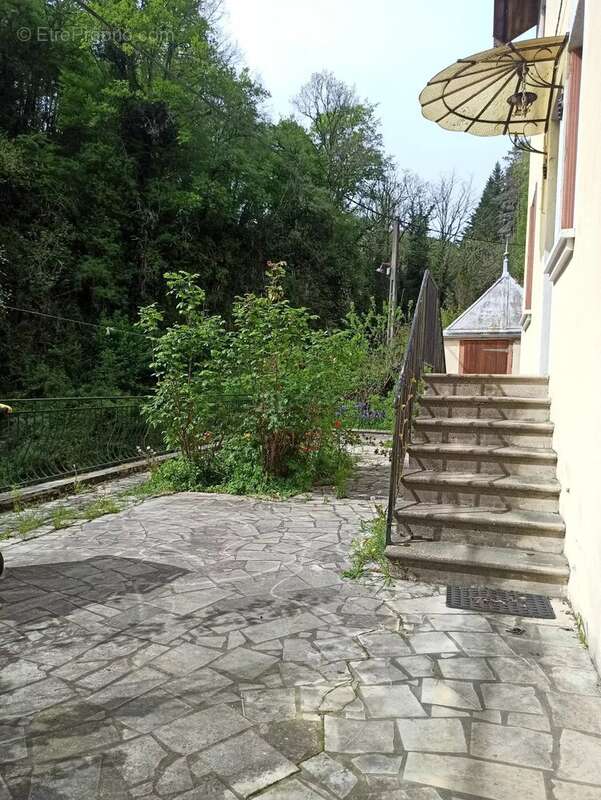 Appartement à SAINT-RAMBERT-EN-BUGEY