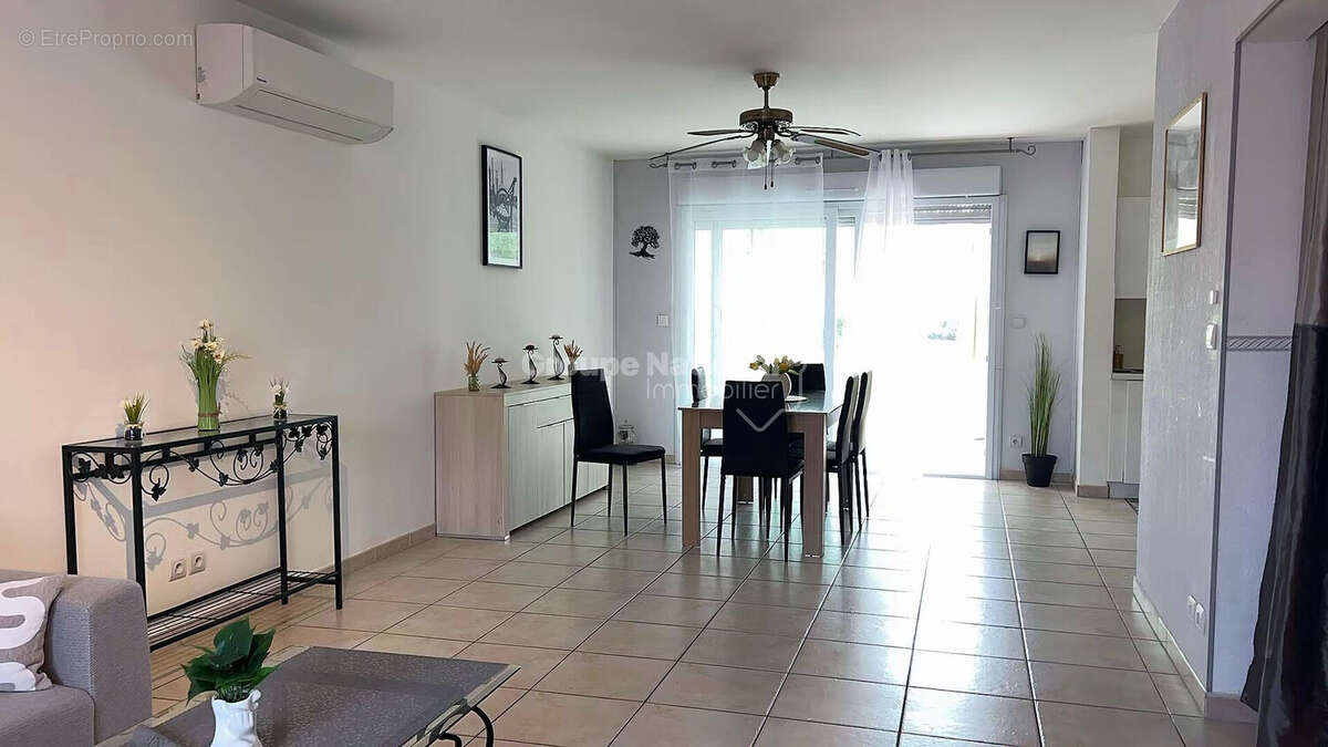 Appartement à SAINT-MARTIN-DE-CRAU