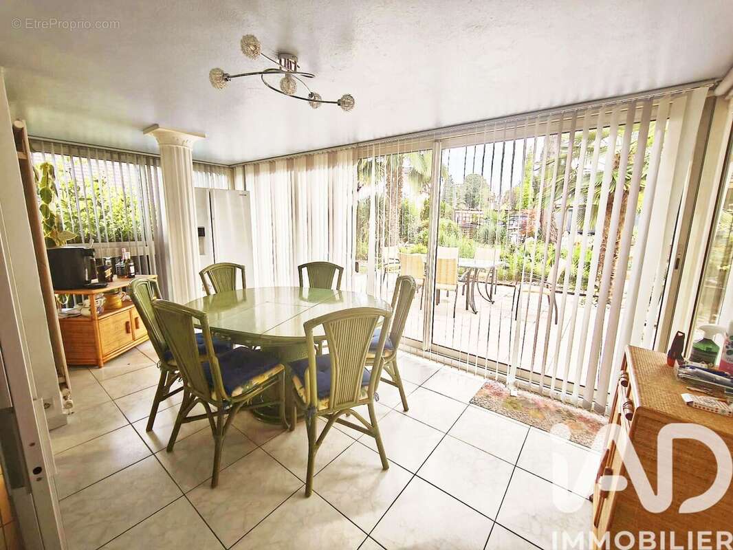 Photo 7 - Commerce à HOCHSTATT