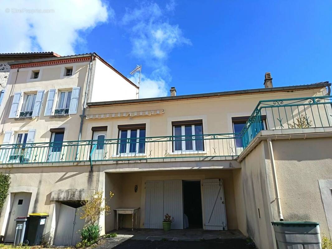 Maison à LE BROC