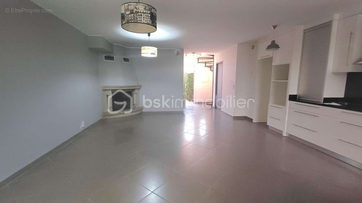 Maison à SAINT-LEU-LA-FORET