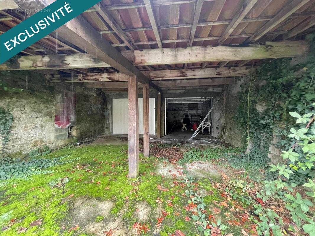 Photo 1 - Parking à NANTES