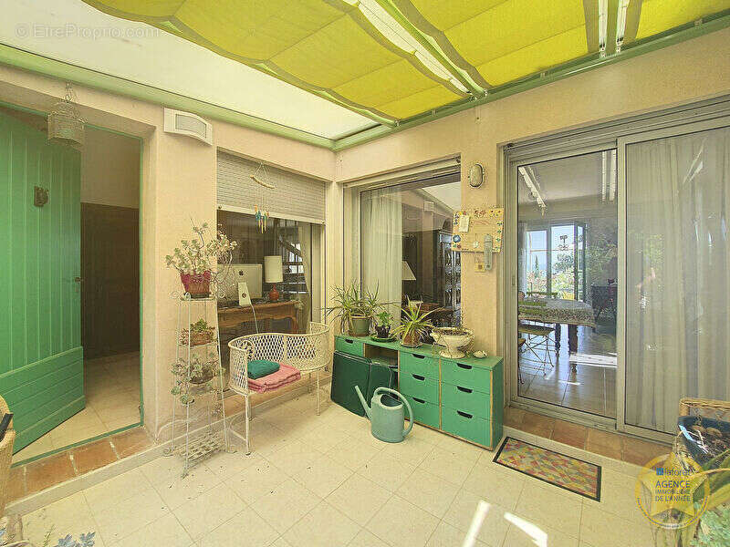 Maison à SAUVETERRE