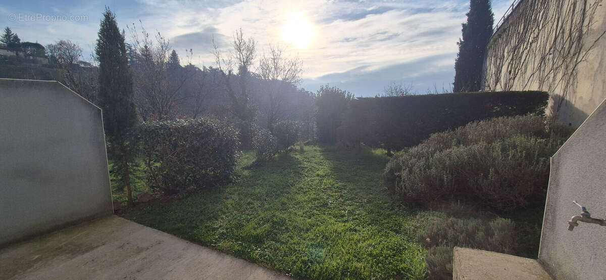 Appartement à SEYSSUEL