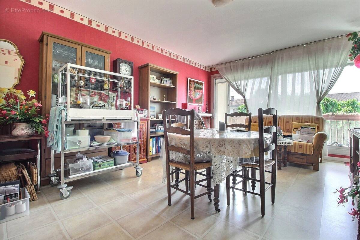 Appartement à RAMONVILLE-SAINT-AGNE