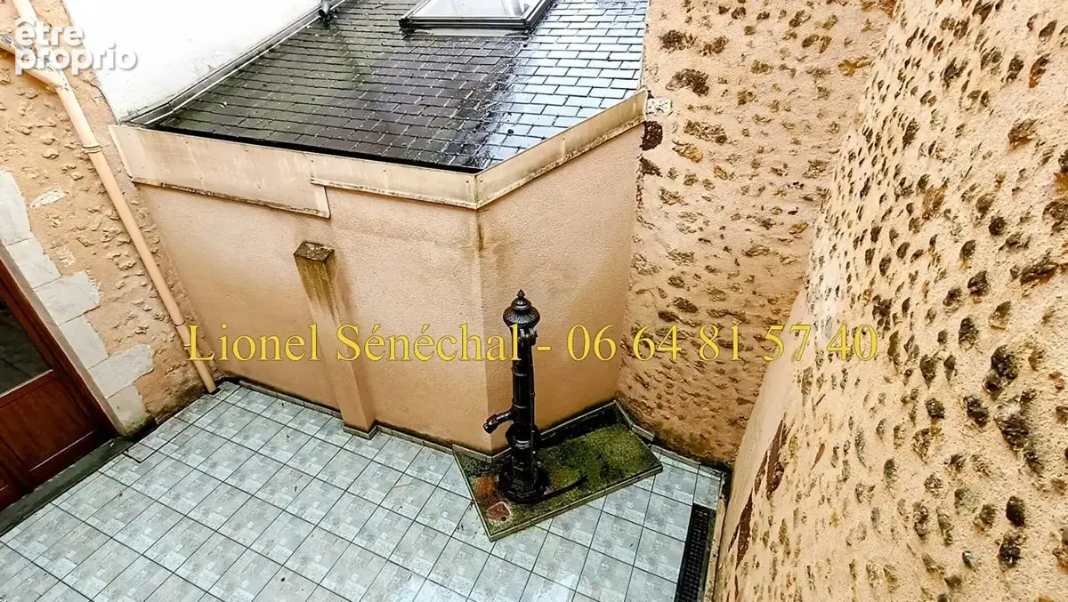 Maison de ville atypique avec ses superbes façades extérieures en pierre de 118 m2 habitables (160 m2 au sol) - photo 15