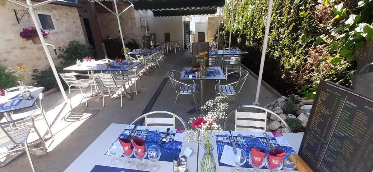 Commerce à COUR-CHEVERNY